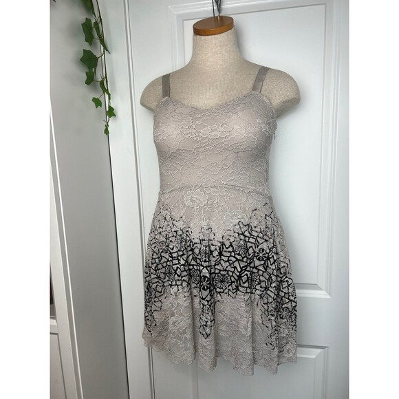 Free People Flocked Sweetheart-Neck Lace Dress sz medium - Picture 1 of 5